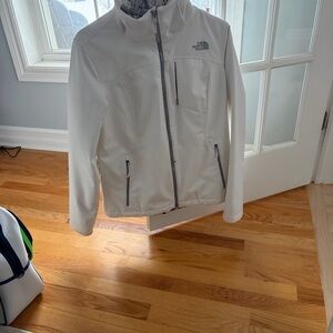 The North Face Women’s Light Gray/White Performance Jacket